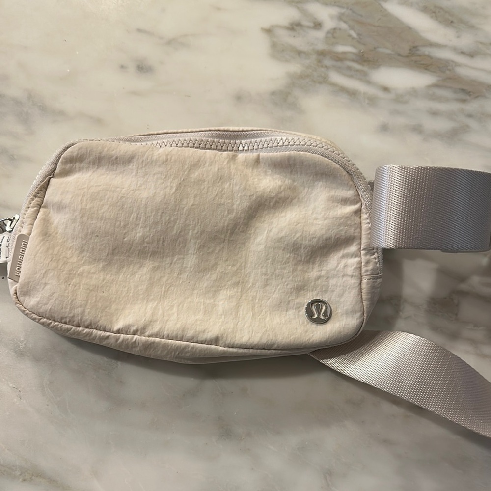 lululemon athletica Light Beige Belt Bag